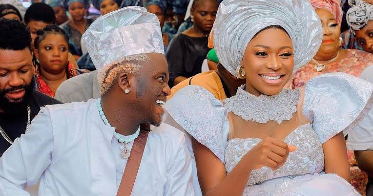 Ashabi Simple And Portable