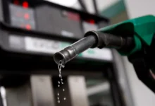 Nigerian filling stations reduce fuel prices