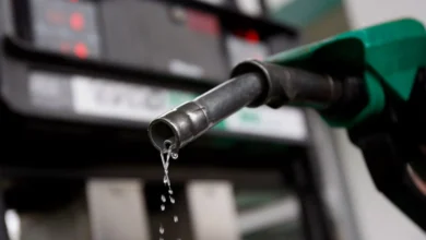 Nigerian filling stations reduce fuel prices