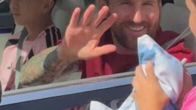 Dad Abandons His Car Mid-Road Just to Get His Son a Messi Autograph — And Leo Didn't Disappoint