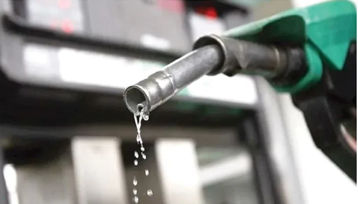 Dangote, marketers cut petrol prices as crude falls
