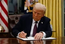 US Sanctions, Oil Blockade Push Iran Deeper Into Economic Crisis as Crude Nears $100
